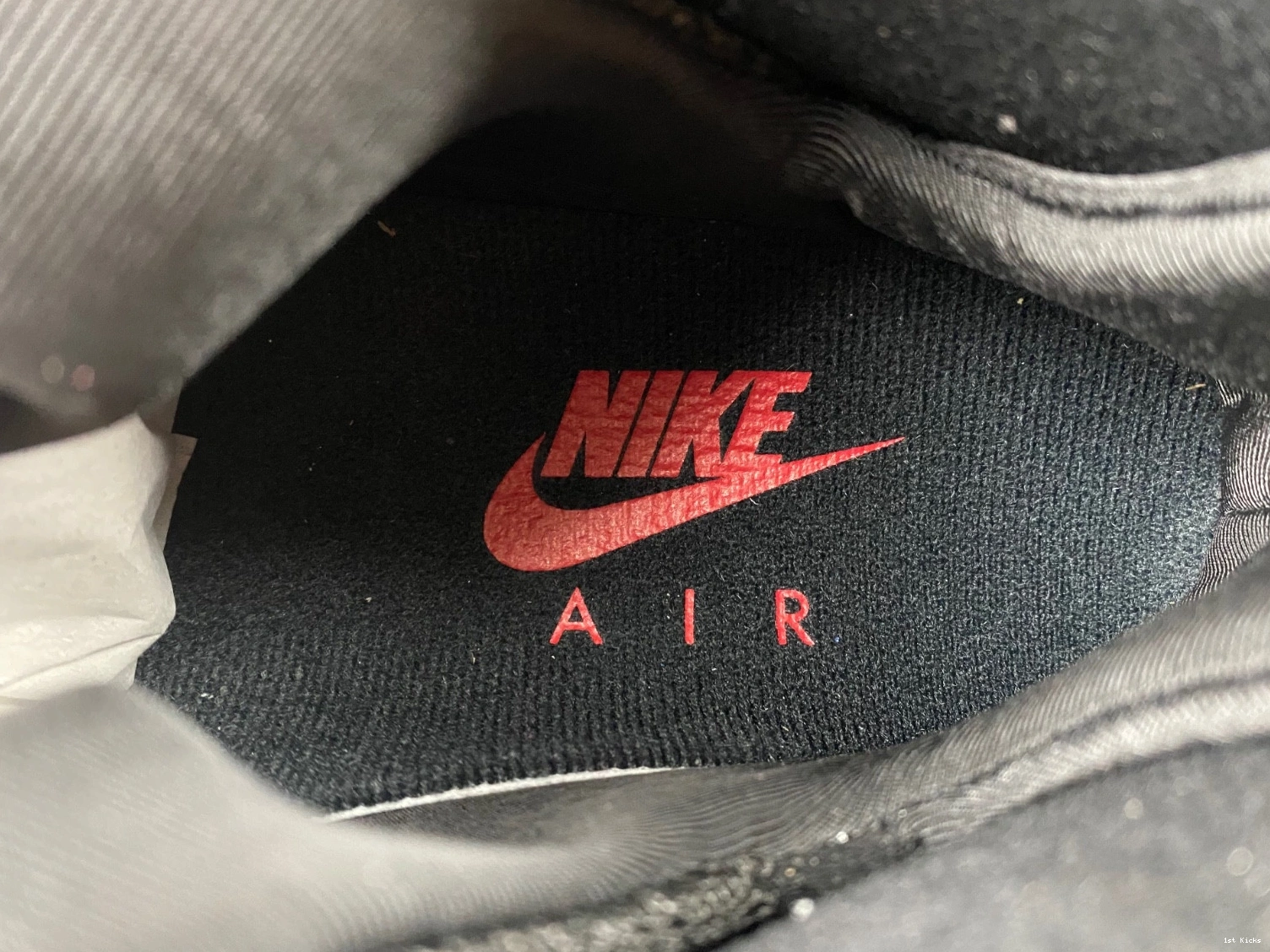 9 HV4794-030  Holiday Air Jordan 